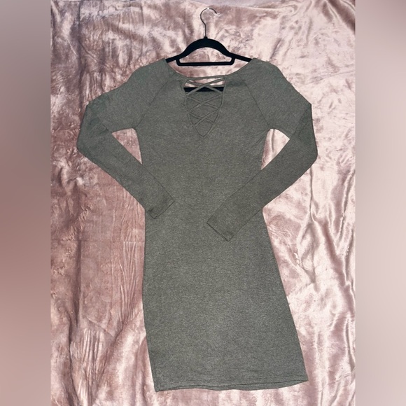 BNWT Lace-Up-Back Bodycon Dress - Picture 5 of 7